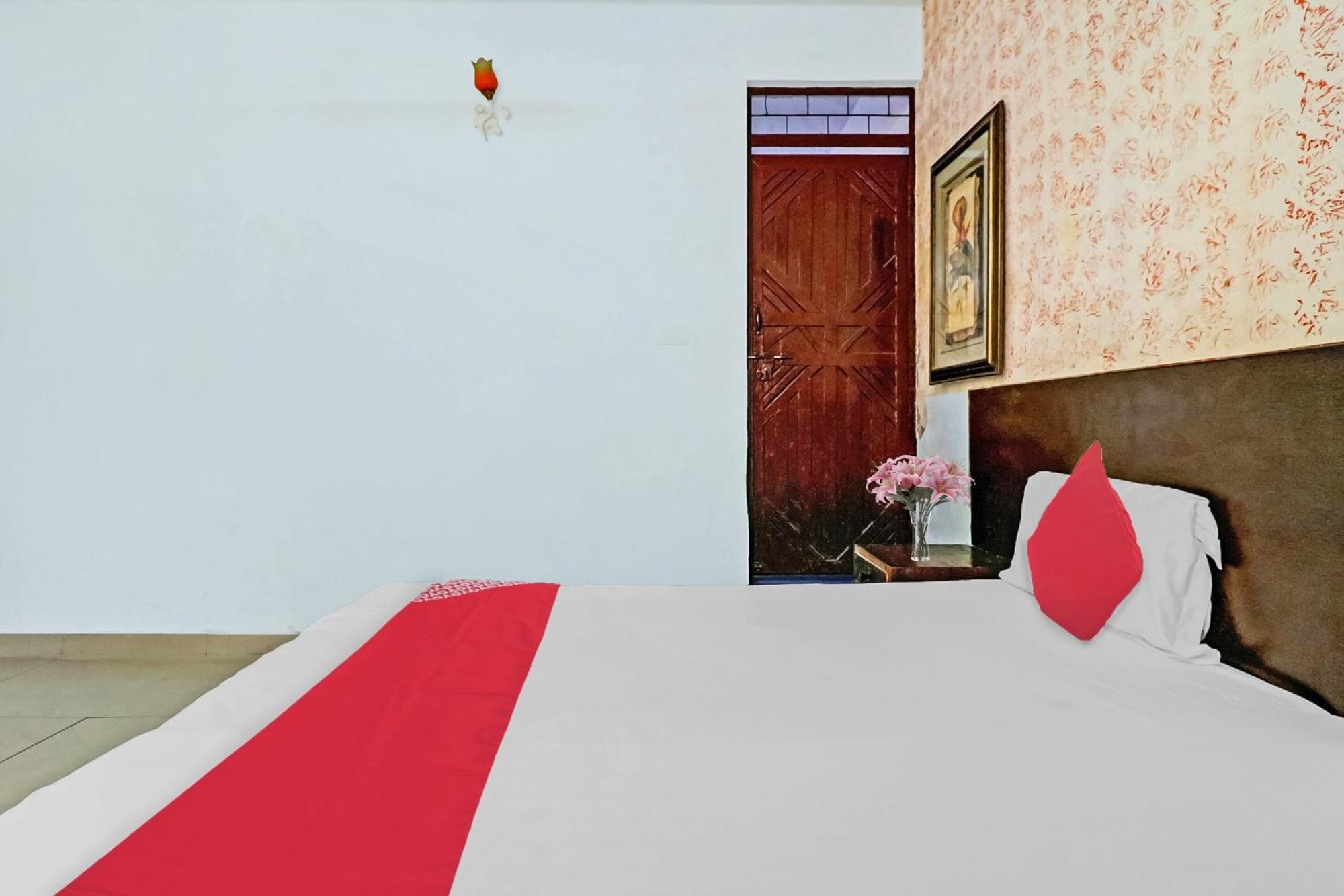 Hotel Oyo Sp New Delhi