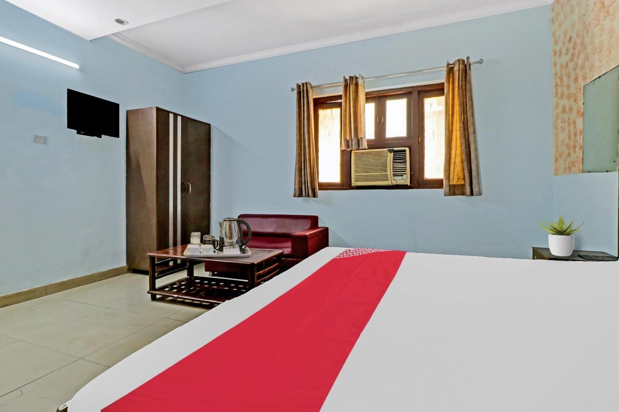 Hotel Oyo Sp 3*